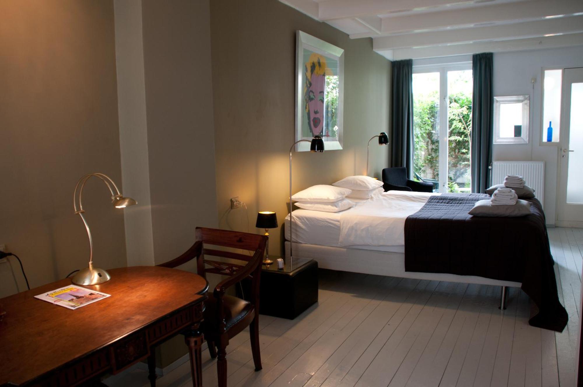 Bed & Breakfast Westviolet Ámsterdam Exterior foto