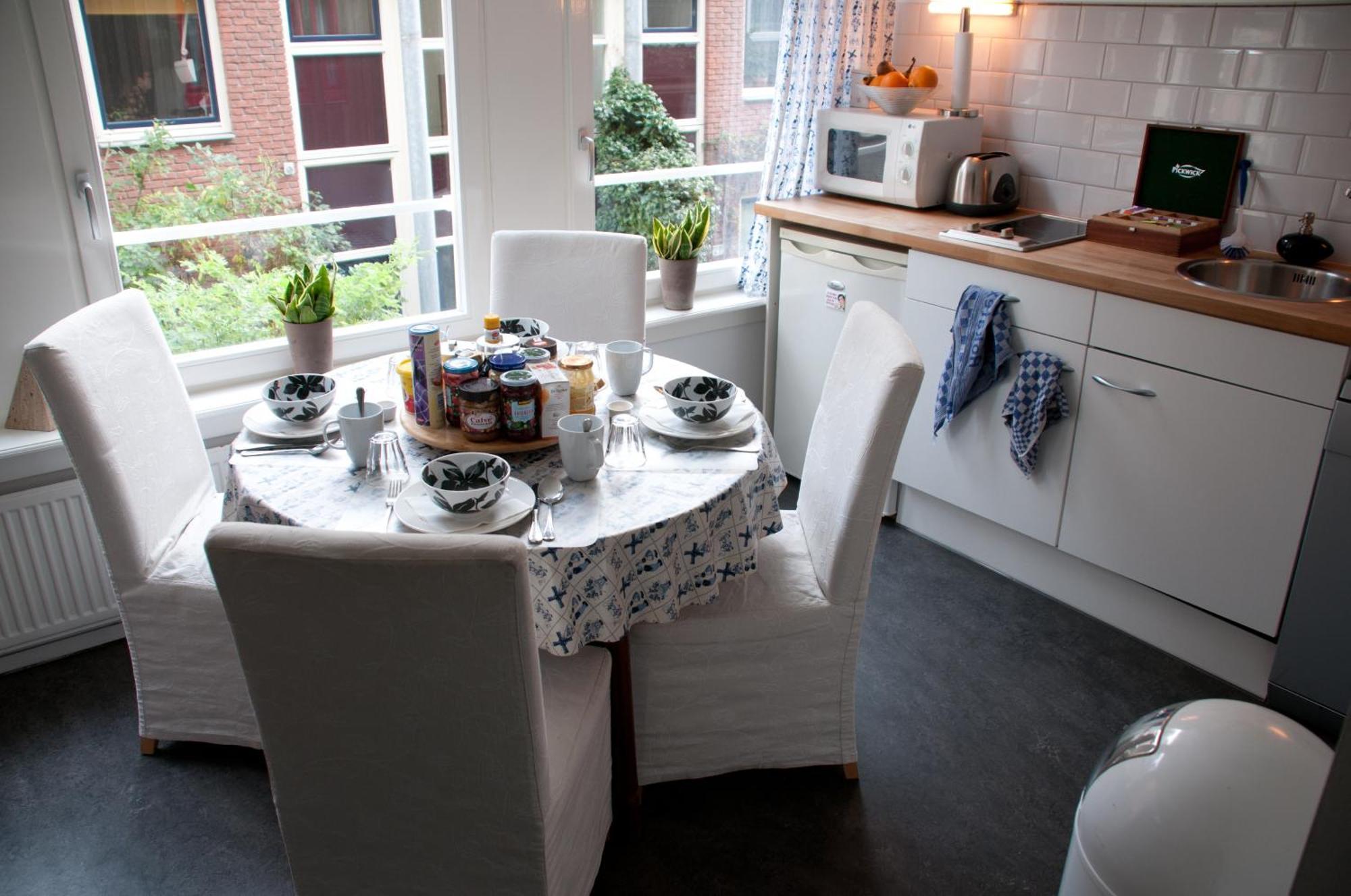 Bed & Breakfast Westviolet Ámsterdam Exterior foto